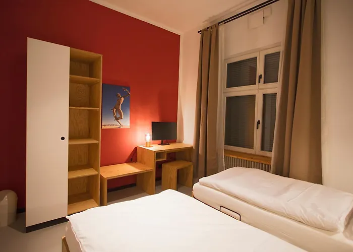 Schillinger-Berlin - dance, sleep, repeat!